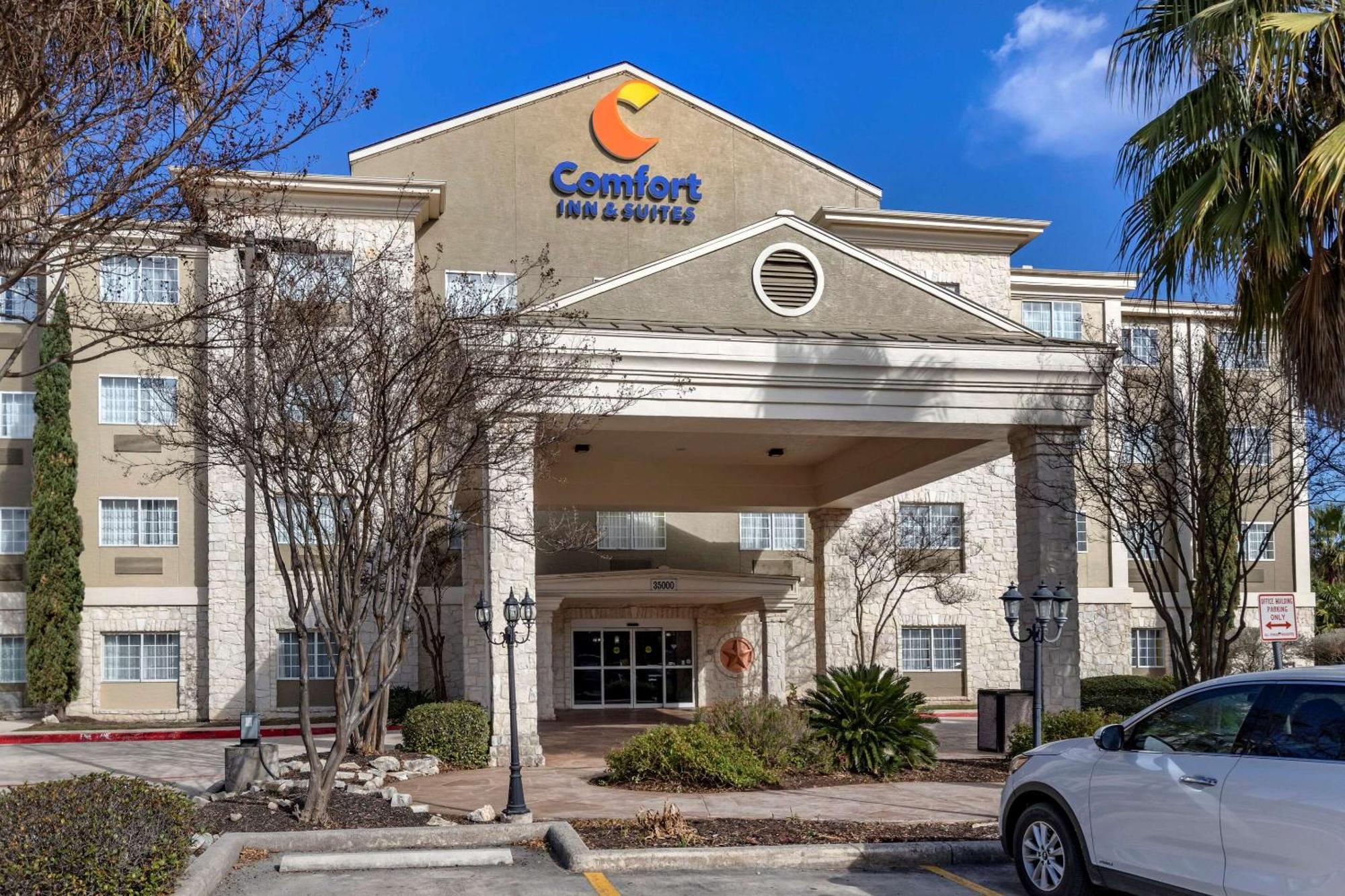 4 Comfort Inn Hotels in Texas Wine Country Worth Booking
