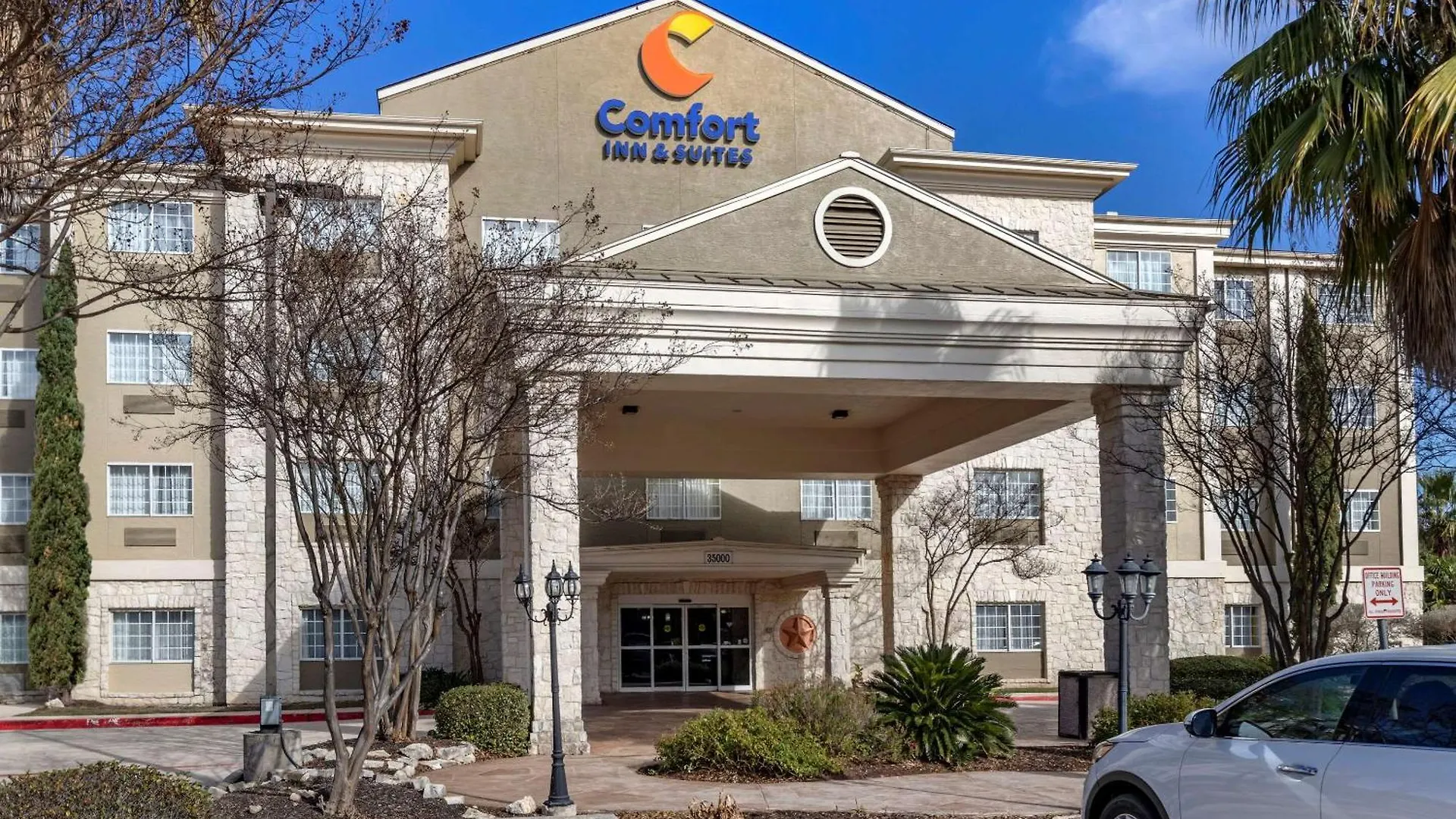 4 Comfort Inn Hotels in Texas Wine Country Worth Booking