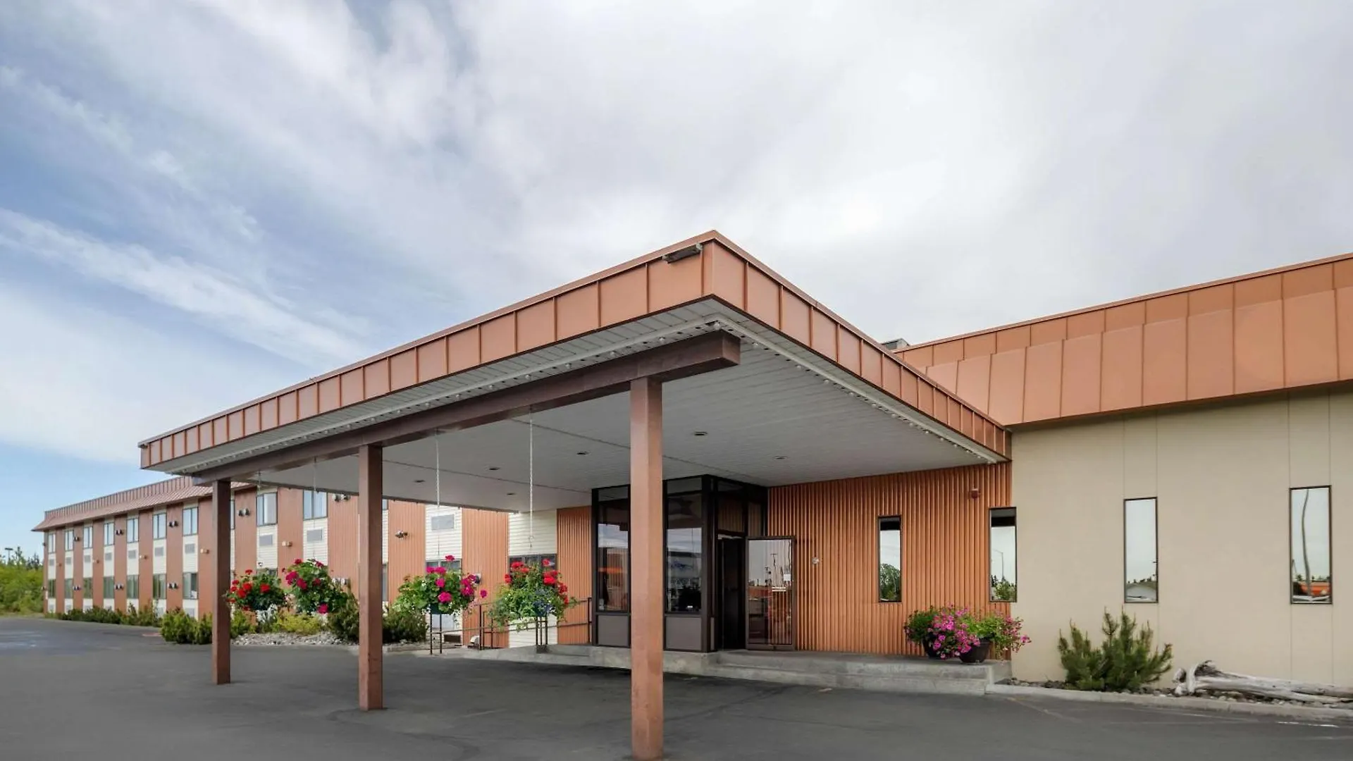 4 Best Beach Hotels in Alaska for Coastal Stays